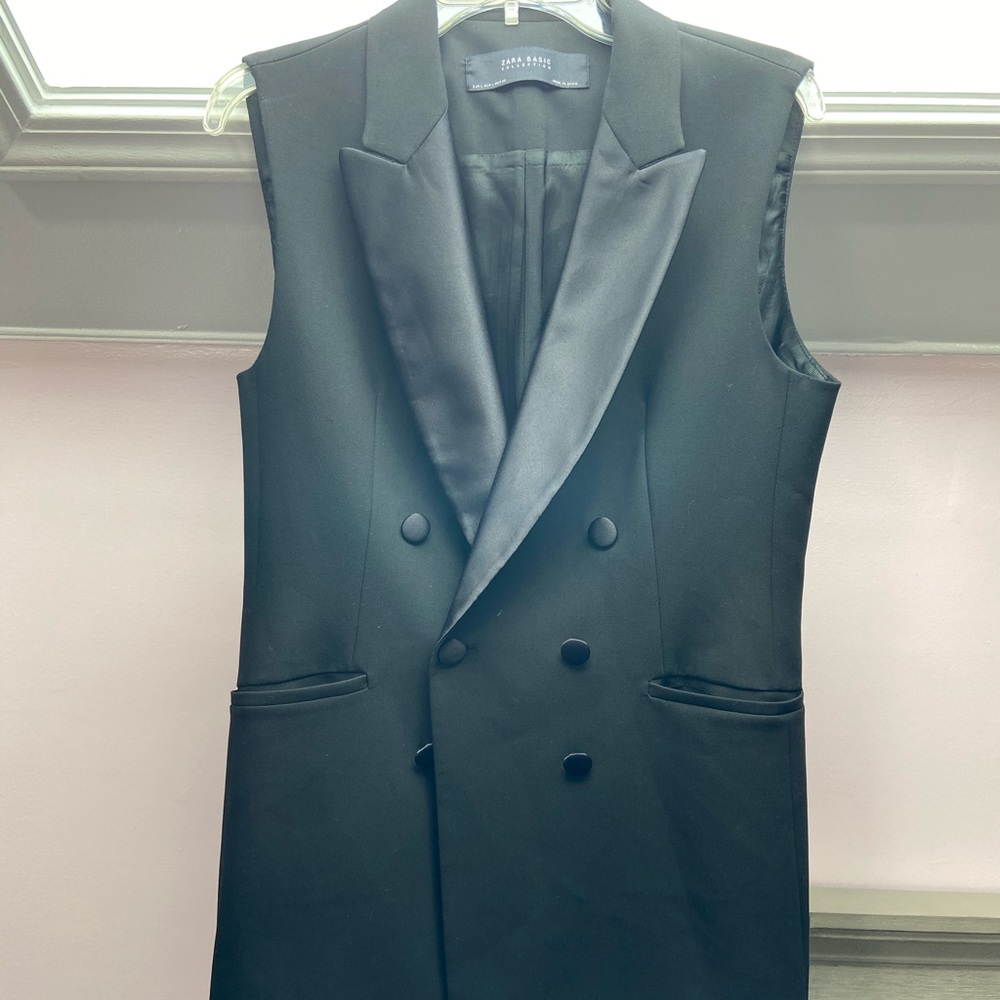Zara Women’s Long Black Vest